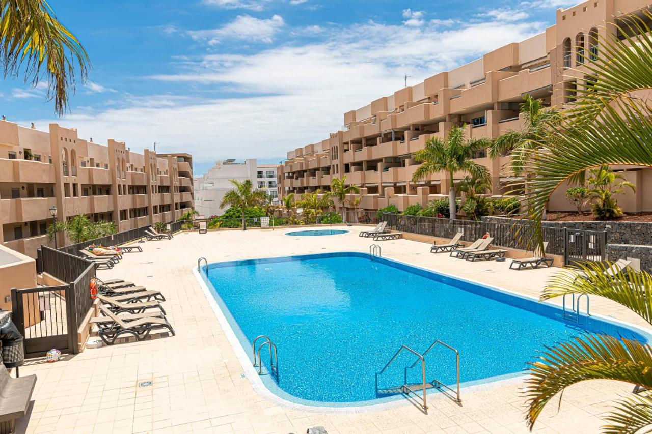 Go2Tenerife Apart'Madera Terrace, Swimming Pool & Parking Costa Adeje  Bagian luar foto